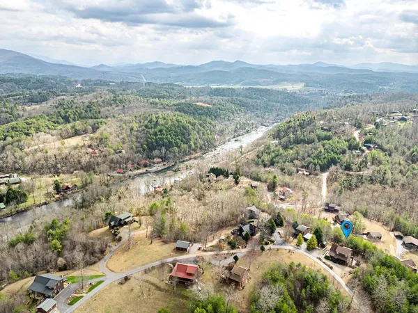 $530,000 | 210 Pin Oak Ridge, Murphy, NC 28906