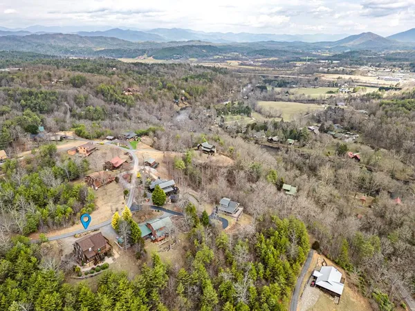 $530,000 | 210 Pin Oak Ridge, Murphy, NC 28906