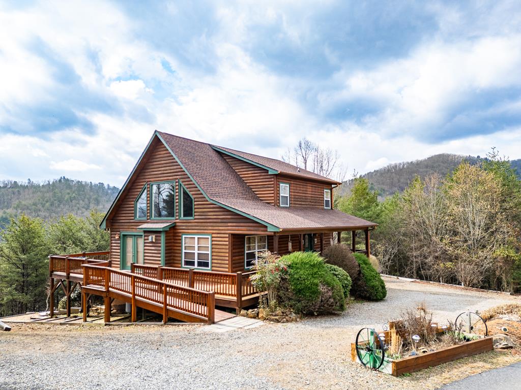 210 Pin Oak Ridge Murphy, NC 28906 - Photo 51 of 51 a front view of a house with a yard