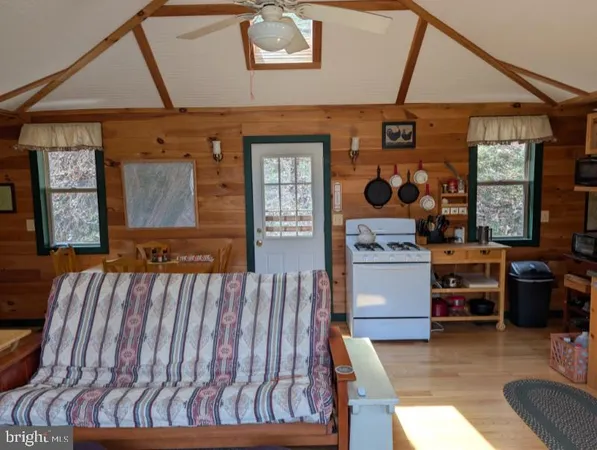 $239,000 | 1453 Dry Run Road, Franklin, WV 26807