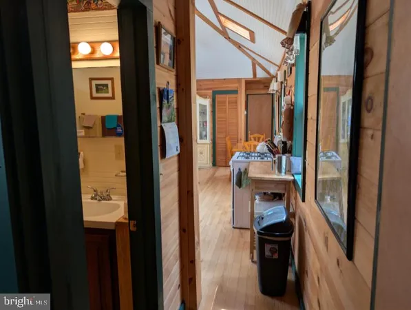 $239,000 | 1453 Dry Run Road, Franklin, WV 26807