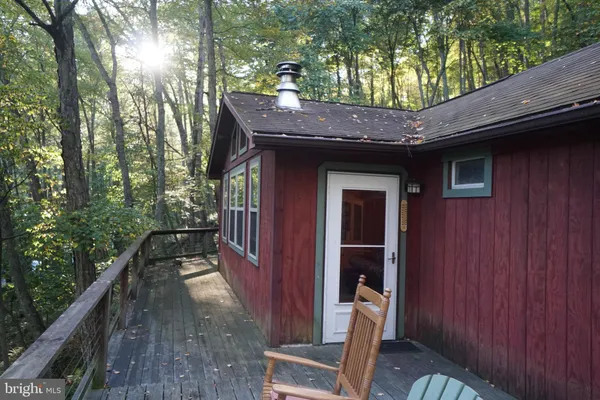 $239,000 | 1453 Dry Run Road, Franklin, WV 26807