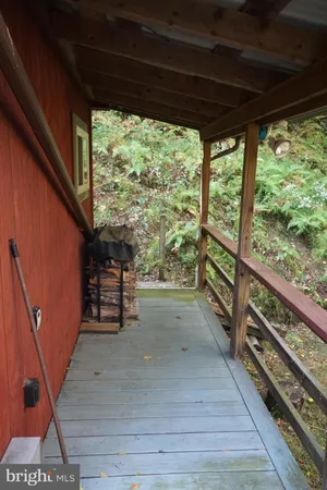 $239,000 | 1453 Dry Run Road, Franklin, WV 26807