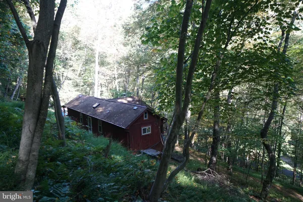 $239,000 | 1453 Dry Run Road, Franklin, WV 26807