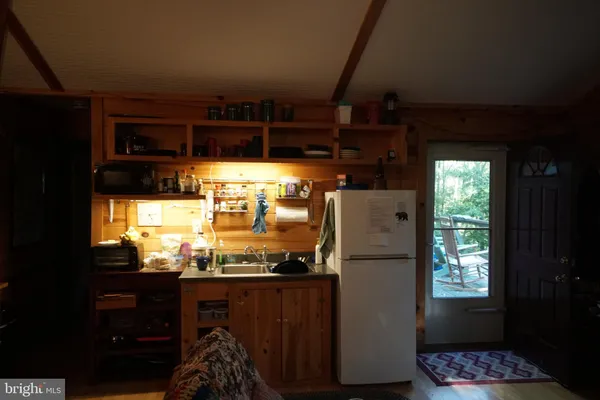 $239,000 | 1453 Dry Run Road, Franklin, WV 26807