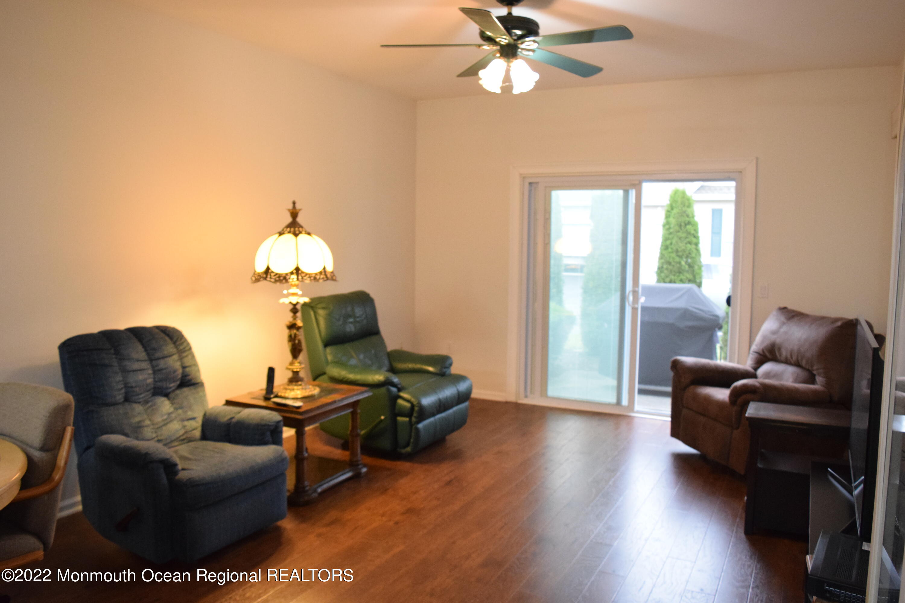 23 Foxwood Road Lakewood, NJ 08701 - Photo 11 of 34 DSC_0278