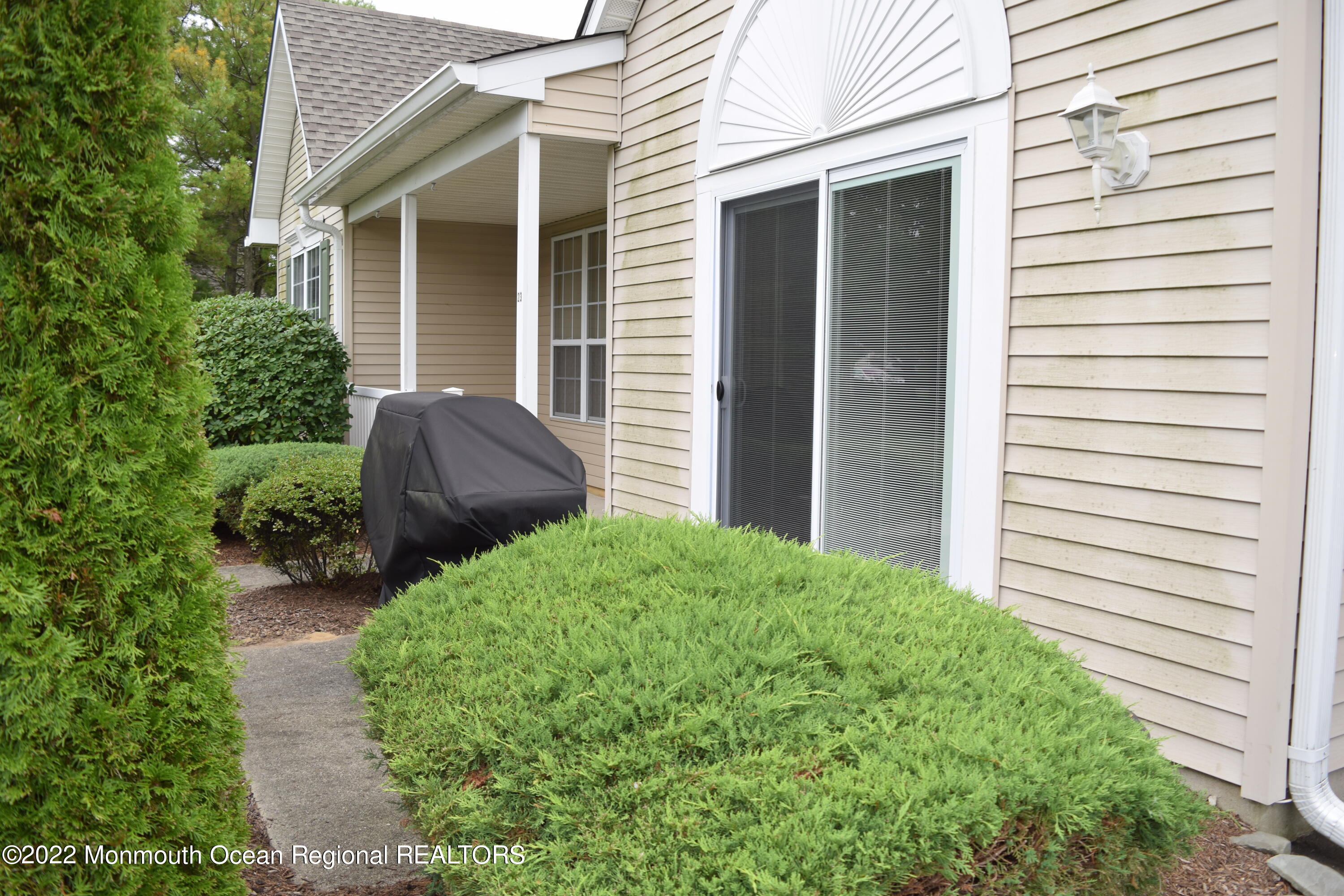 23 Foxwood Road Lakewood, NJ 08701 - Photo 27 of 34 DSC_0318