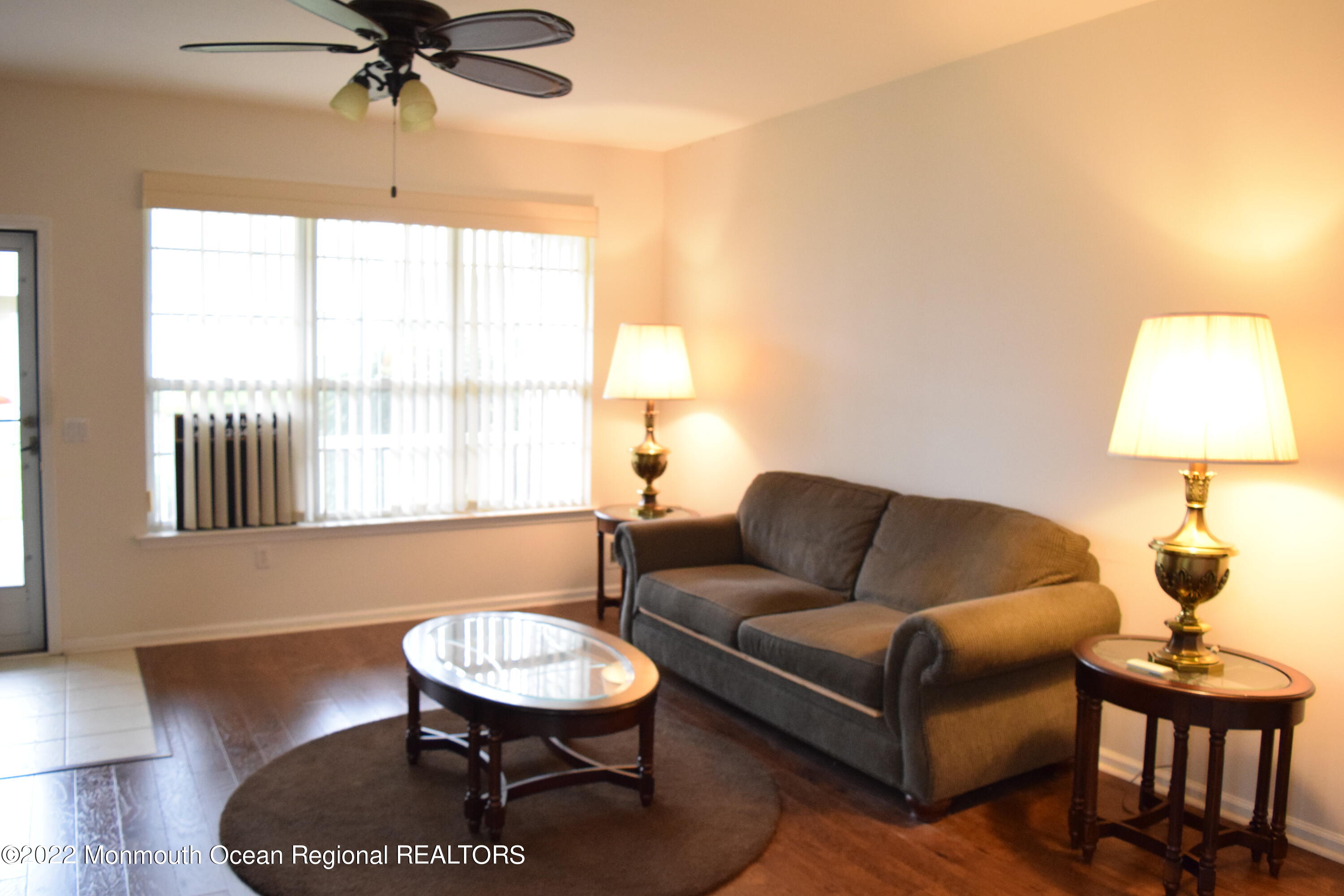 23 Foxwood Road Lakewood, NJ 08701 - Photo 3 of 34 DSC_0265