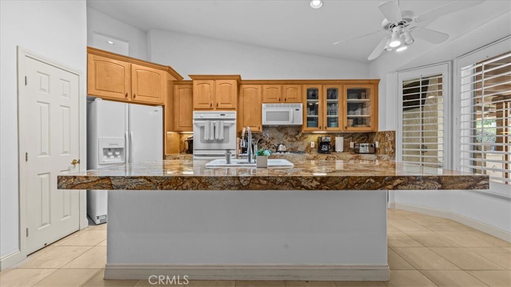 71569 Sahara Road Rancho Mirage, CA 92270 - Photo 11 of 51 Kitchen 2