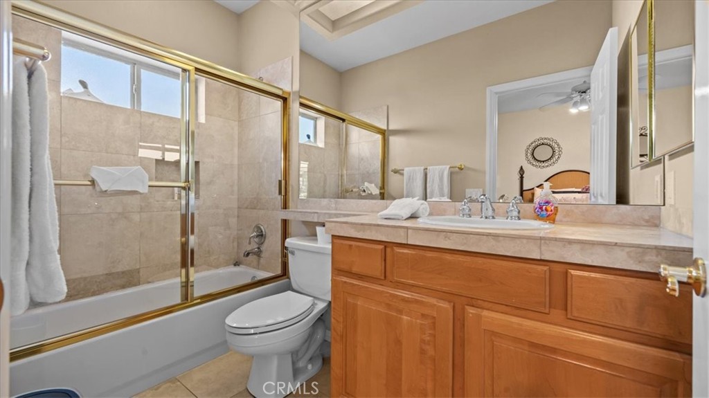 71569 Sahara Road Rancho Mirage, CA 92270 - Photo 26 of 51 Bedroom 4 Suite bath