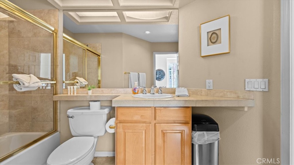 71569 Sahara Road Rancho Mirage, CA 92270 - Photo 27 of 51 Bedroom 4 Suite bath