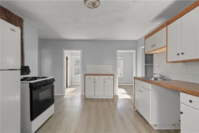 $569,900 | 18 Winsor Street, Providence, RI 02908