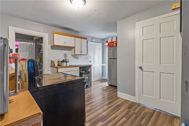 $569,900 | 18 Winsor Street, Providence, RI 02908