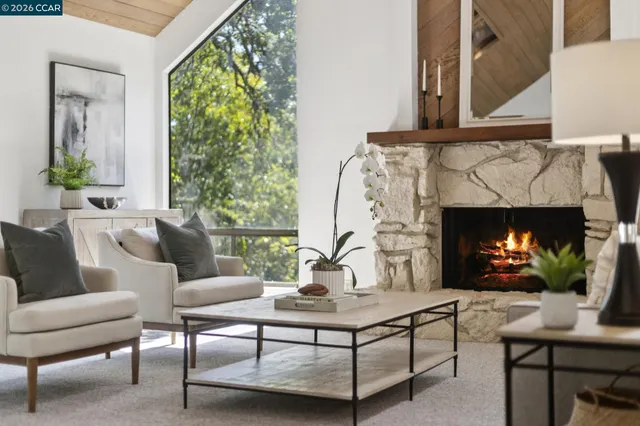 $1,595,000 | 39 St Stephens Drive, Orinda, CA 94563