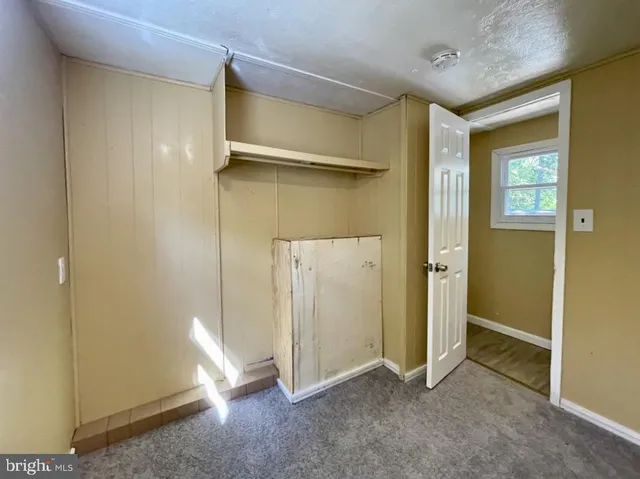 a view of empty room