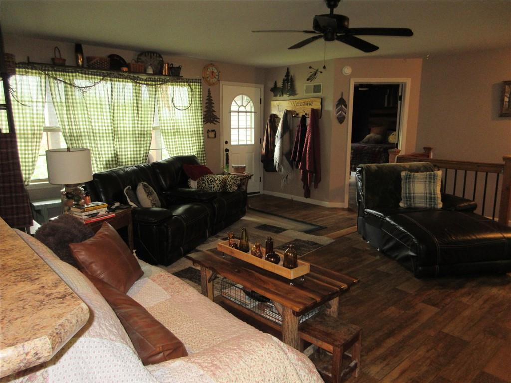 3118 Conway Wallrose Road Baden, PA 15005 - Photo 14 of 24