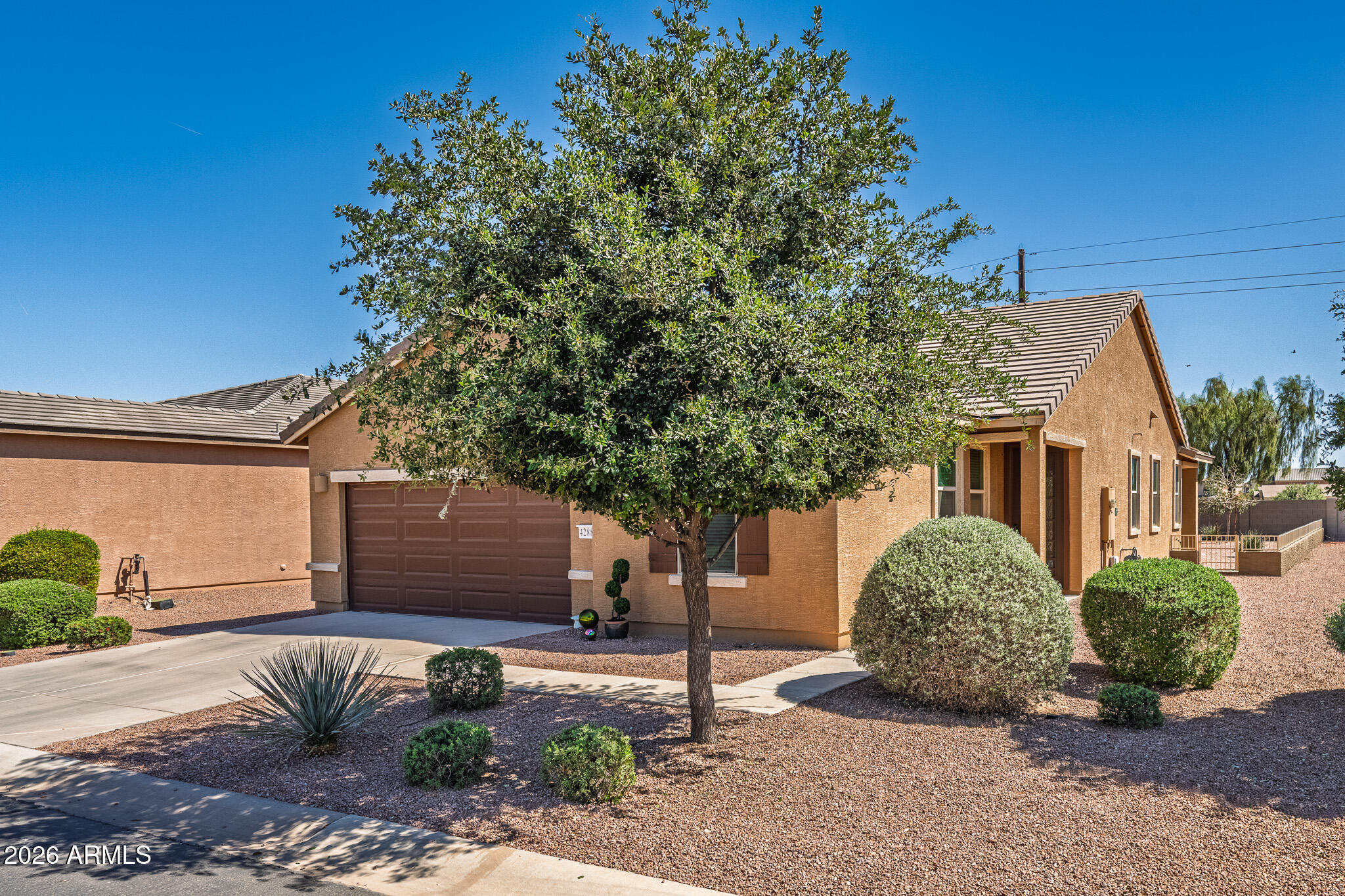 42887 West Mallard Road Maricopa, AZ 85138 - Photo 3 of 55 42887 W Mallard Rd-102