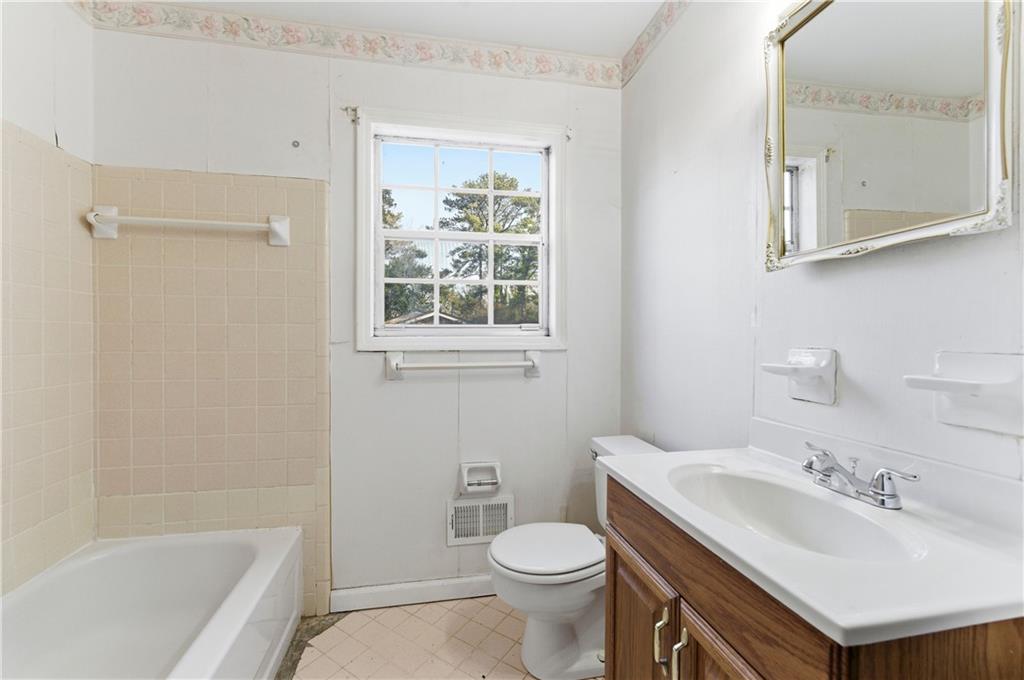 1887 Robinhill Court Tucker, GA 30084 - Photo 14 of 25