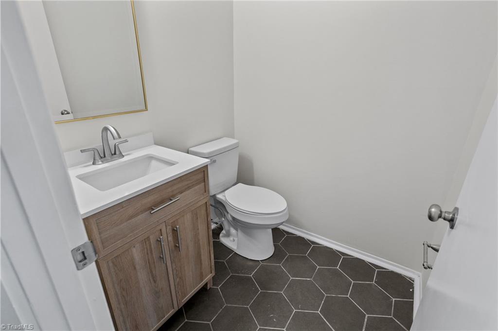 2902 St Marks Road Southwest, Unit H Winston-Salem, NC 27103 - Photo 11 of 33 Gallery Image 11