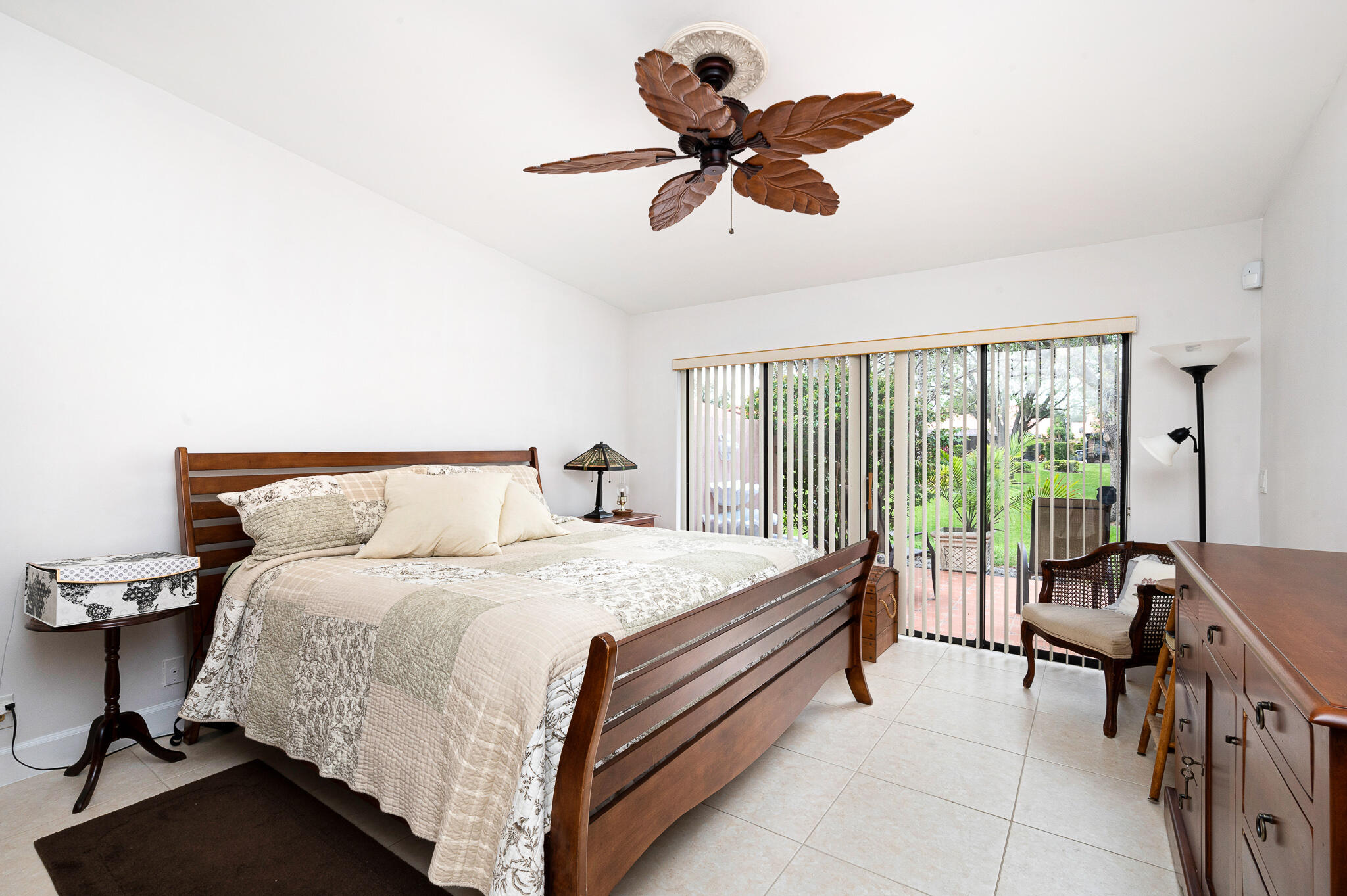 22785 Marbella Circle Boca Raton, FL 33433 - Photo 12 of 24 photo-10
