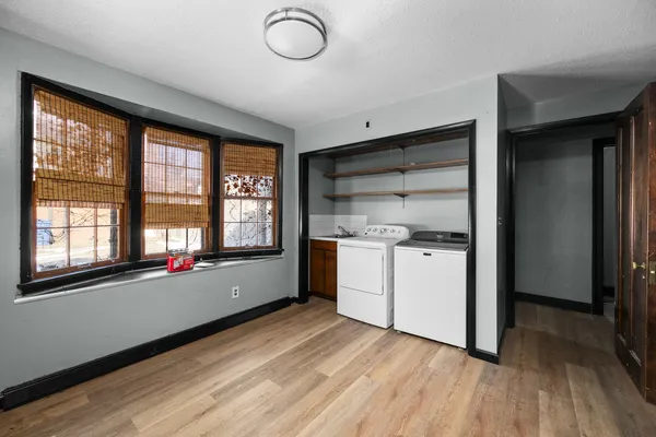 $250,000 | 1012 5th Avenue South, Clinton, IA 52732