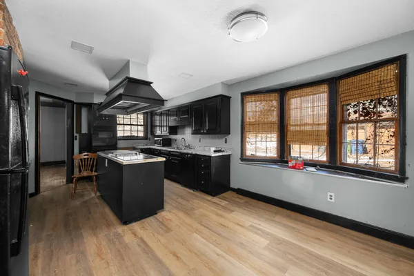 $250,000 | 1012 5th Avenue South, Clinton, IA 52732