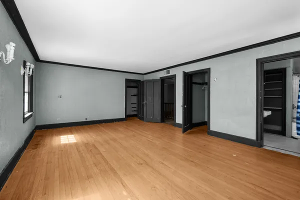 $250,000 | 1012 5th Avenue South, Clinton, IA 52732