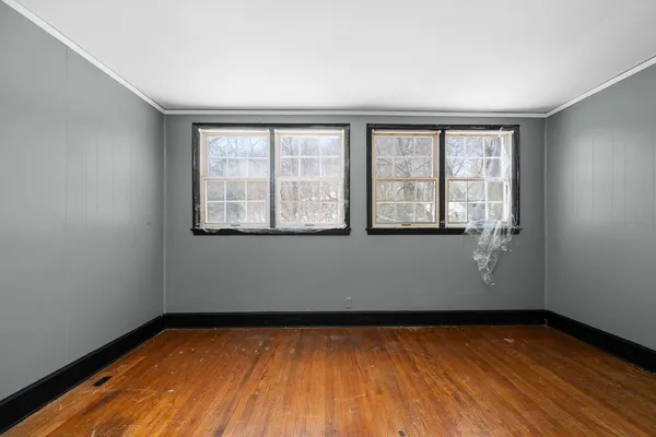 $250,000 | 1012 5th Avenue South, Clinton, IA 52732