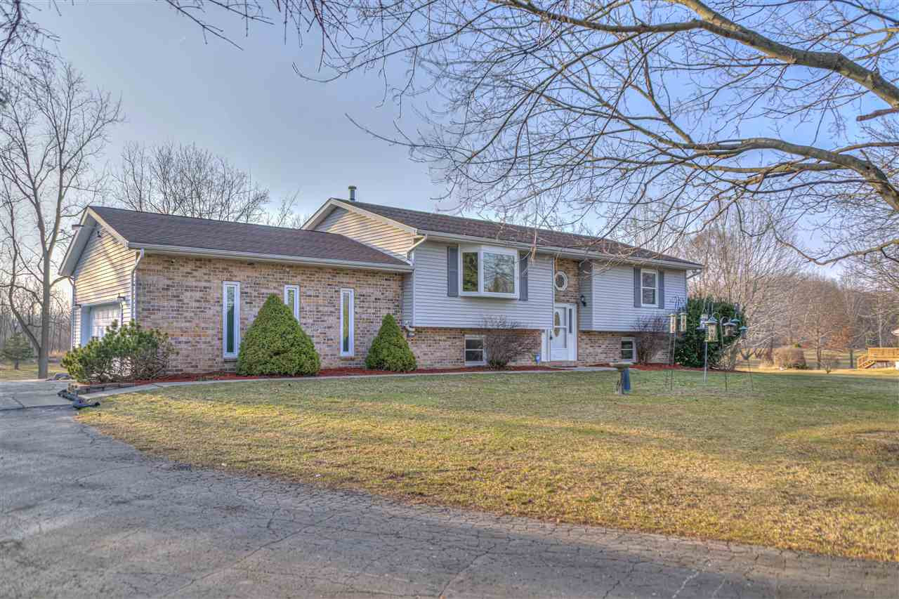 10260 Coon Hill Road Munith, MI 49259 - Photo 1 of 38 Photo 1