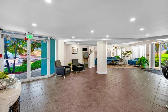 $375,000 | 1900 South Ocean Drive, Unit 502, Fort Lauderdale, FL 33316