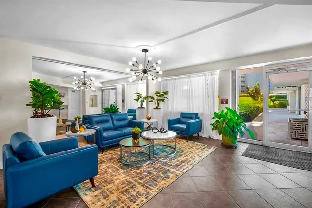 $375,000 | 1900 South Ocean Drive, Unit 502, Fort Lauderdale, FL 33316