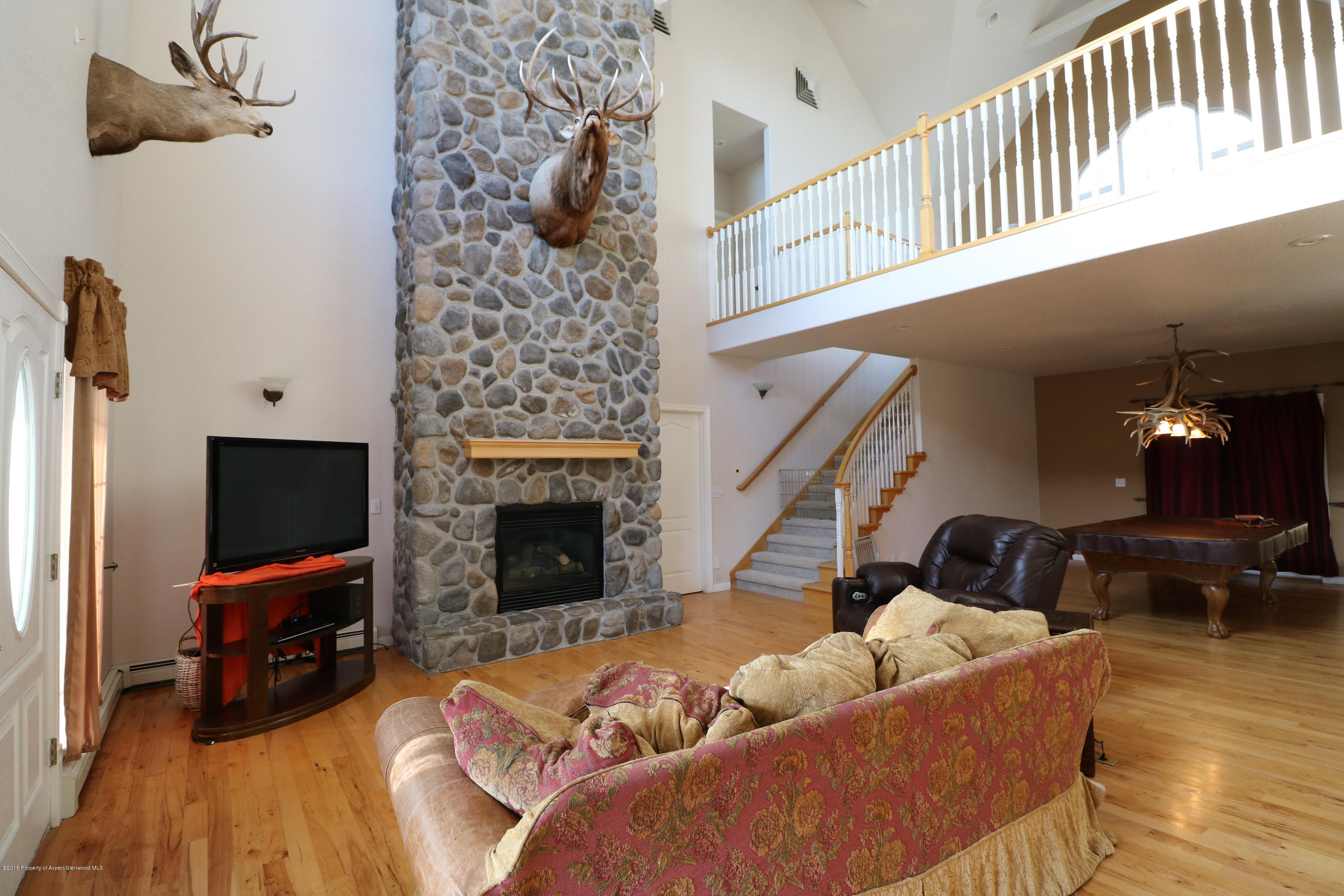 4323 Peach Valley Road Silt, CO 81652 - Photo 13 of 31 Living Room