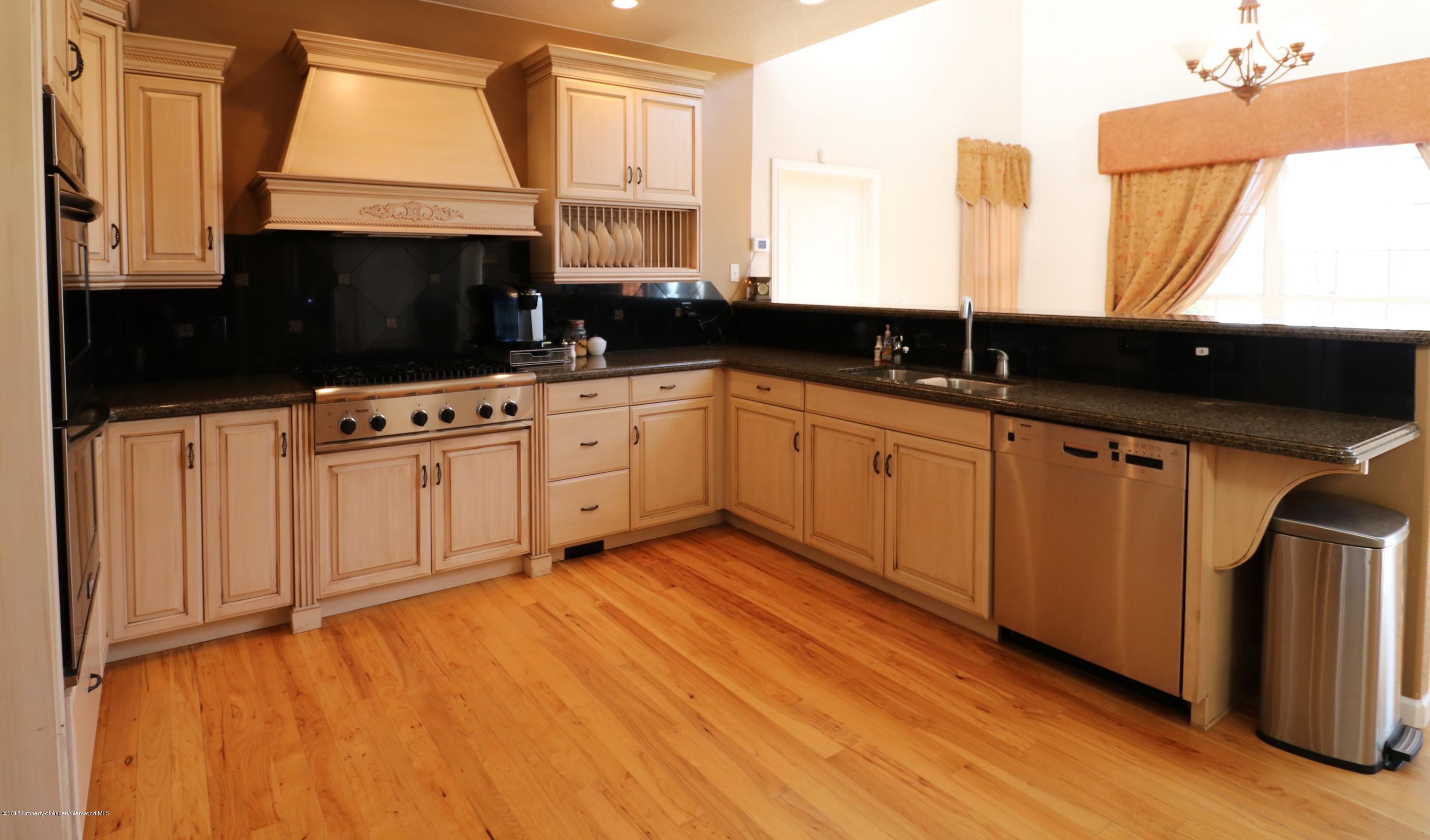 4323 Peach Valley Road Silt, CO 81652 - Photo 8 of 31 Kitchen