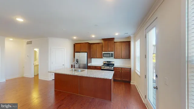 $2,900 | 41967 Pickwick Mill Terrace, Aldie, VA 20105