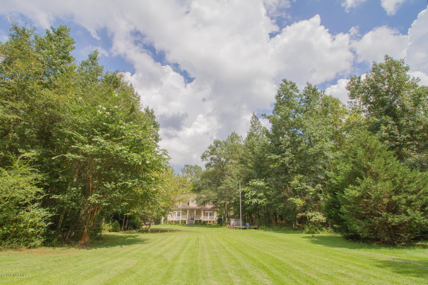 244 Racoon Hollow Rd-large-001-22-Front