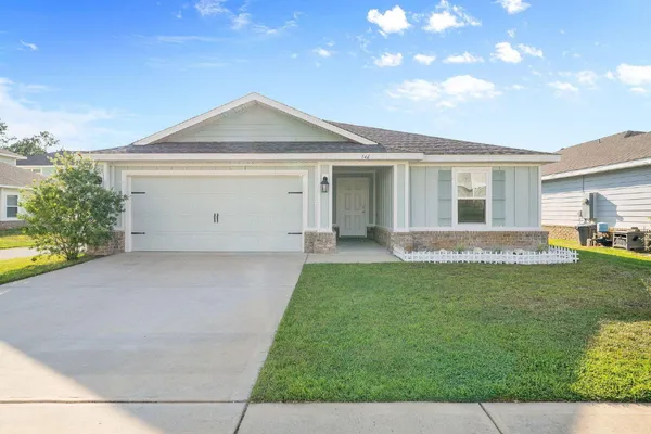 $2,250 | 146 Old Canoe Lane, Freeport, FL 32439