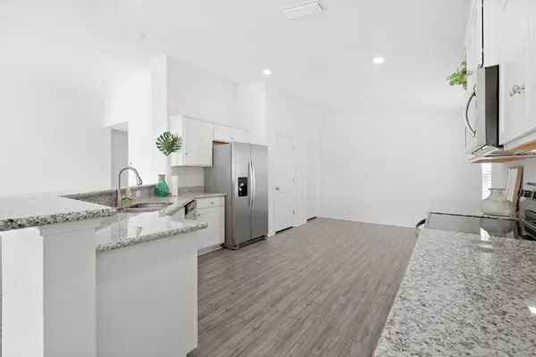 $2,250 | 146 Old Canoe Lane, Freeport, FL 32439