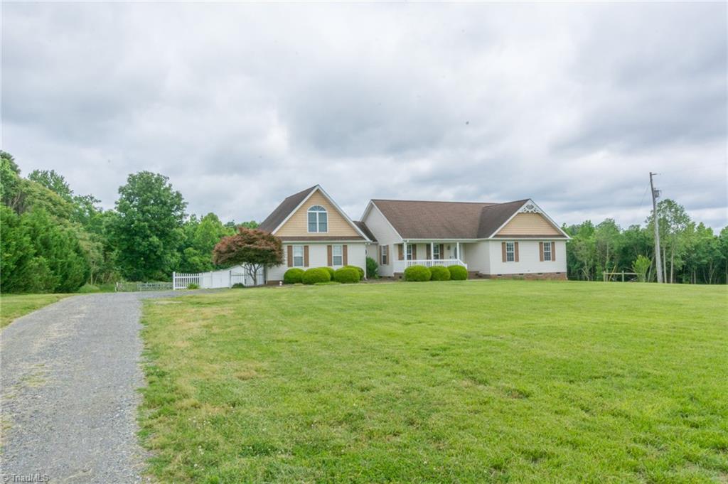 692 Wright Country Road Ramseur, NC 27316 - Photo 5 of 31