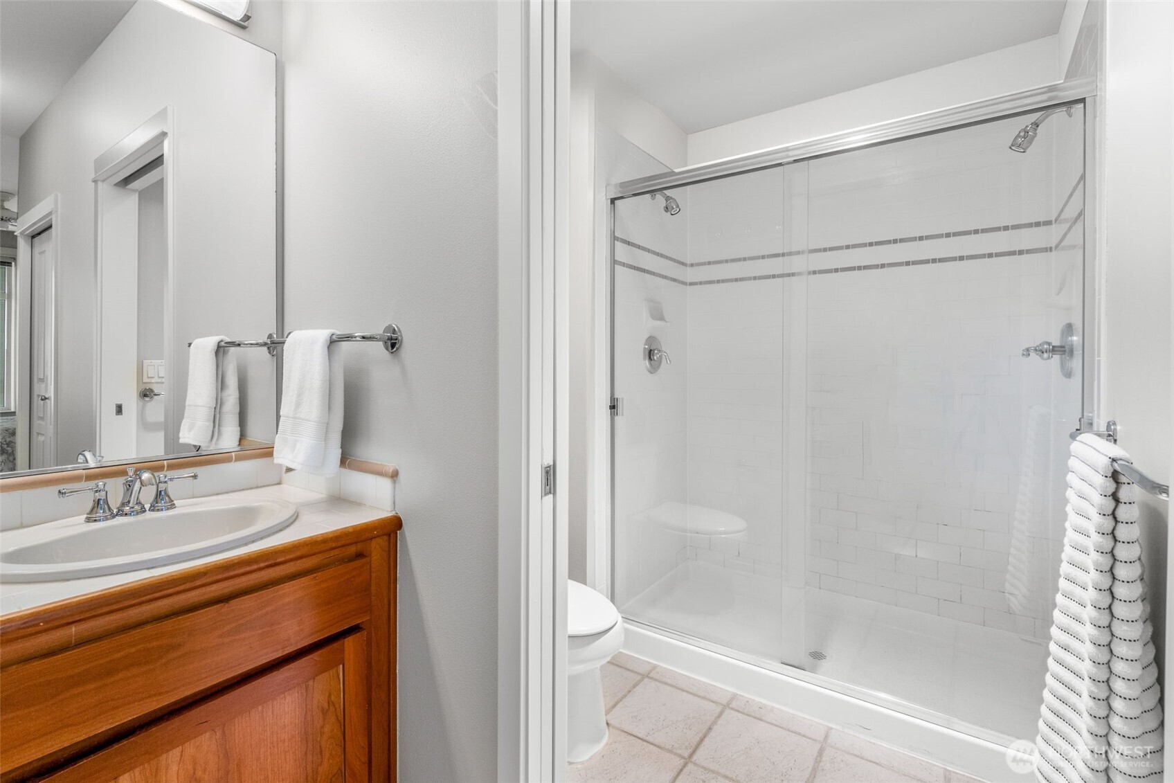 2000 Alaskan Way, Unit 355 Seattle, WA 98121 - Photo 24 of 32