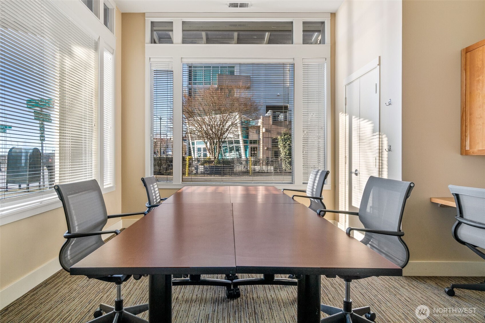 2000 Alaskan Way, Unit 355 Seattle, WA 98121 - Photo 5 of 32