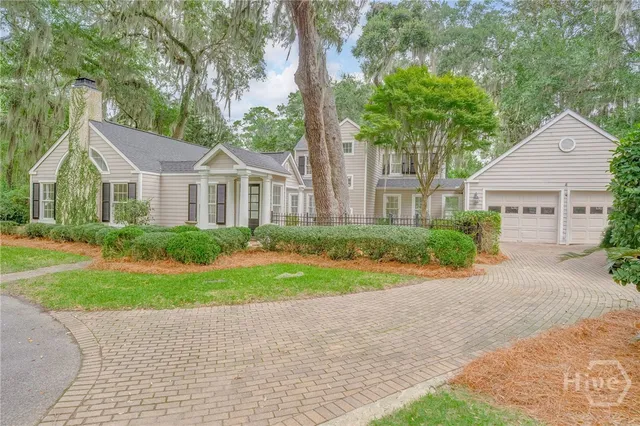 $624,900 | 9 Dr Louis Way, Savannah, GA 31411
