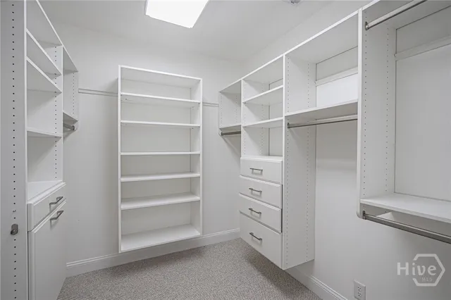 $624,900 | 9 Dr Louis Way, Savannah, GA 31411