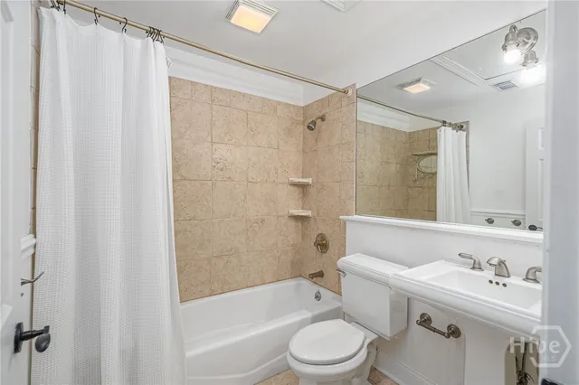 $624,900 | 9 Dr Louis Way, Savannah, GA 31411