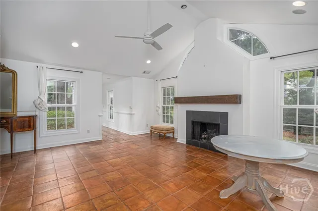 $624,900 | 9 Dr Louis Way, Savannah, GA 31411