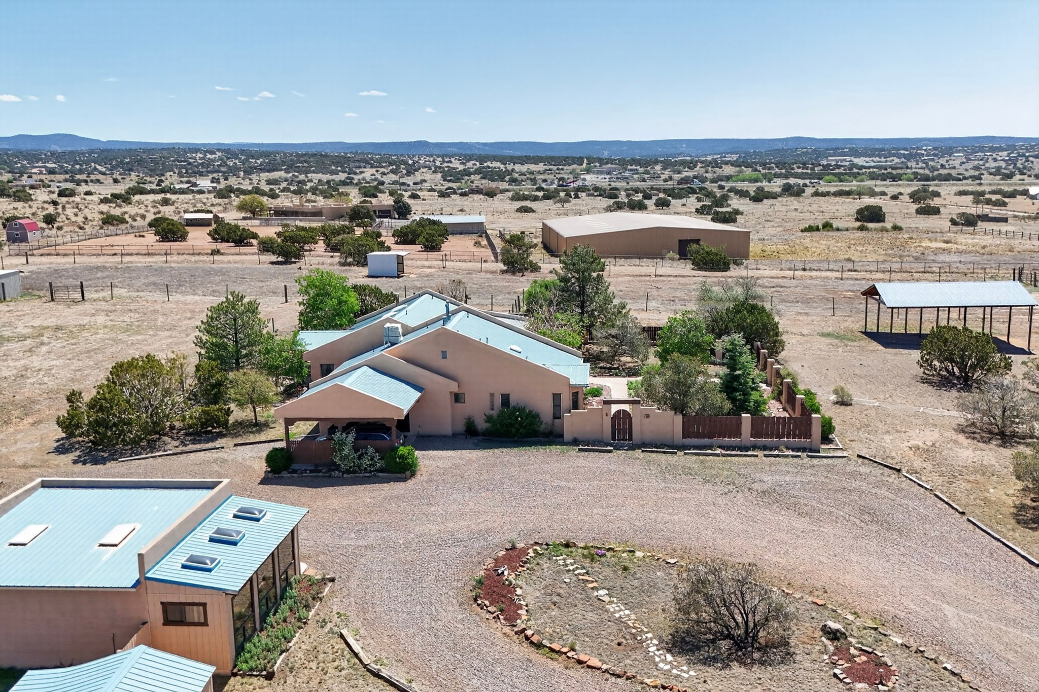 10 Blue Mesa Road Santa Fe, NM 87508 - Photo 11 of 63