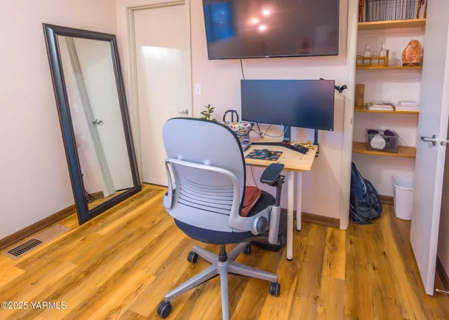 $299,900 | 100 North 56th Avenue, Unit 2, Yakima, WA 98908