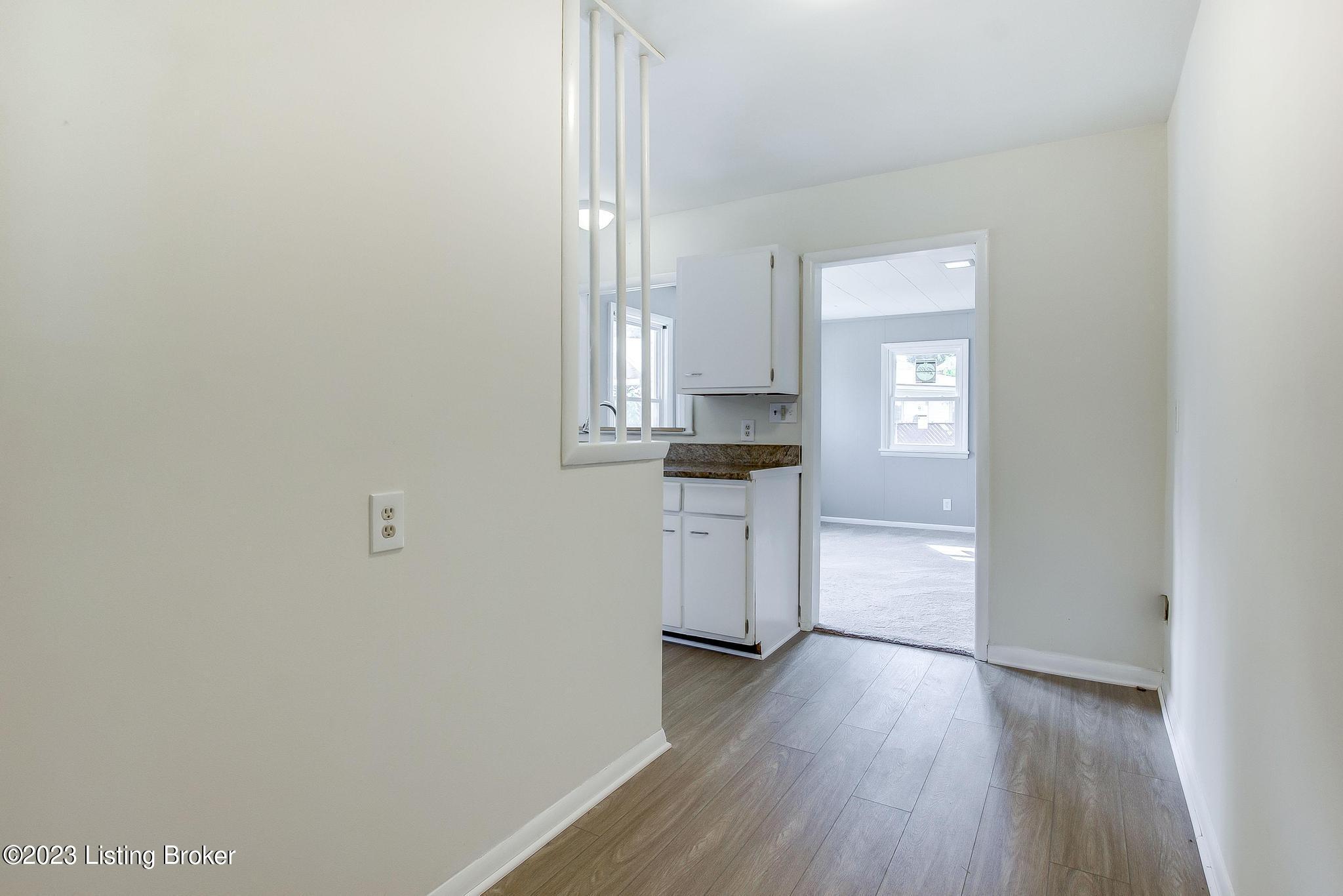 2945 Rio Rita Avenue Louisville, KY 40220 - Photo 8 of 17 Kitchen