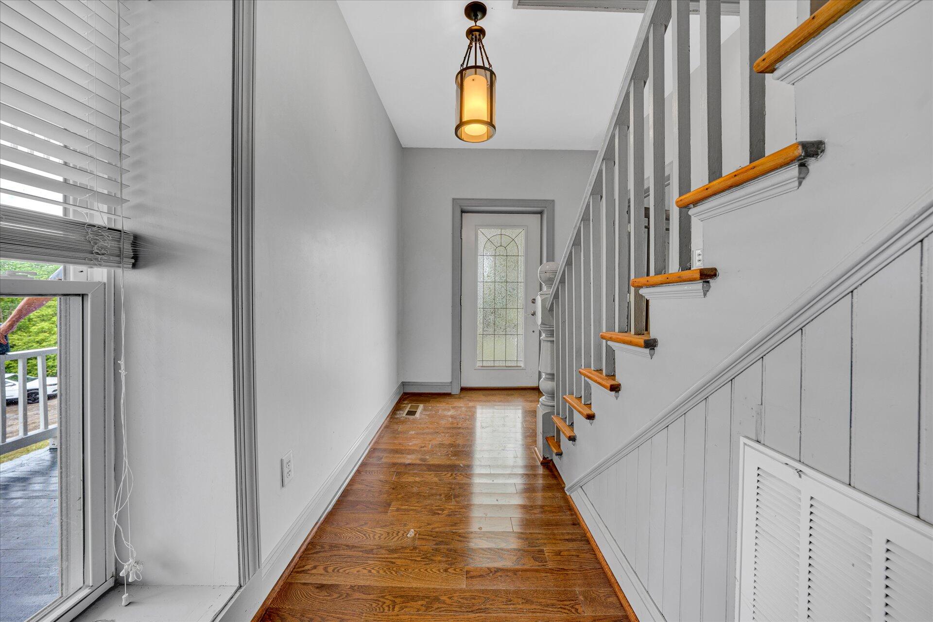 5827 Botetourt Road Fincastle, VA 24090 - Photo 11 of 65 11-DSC00007