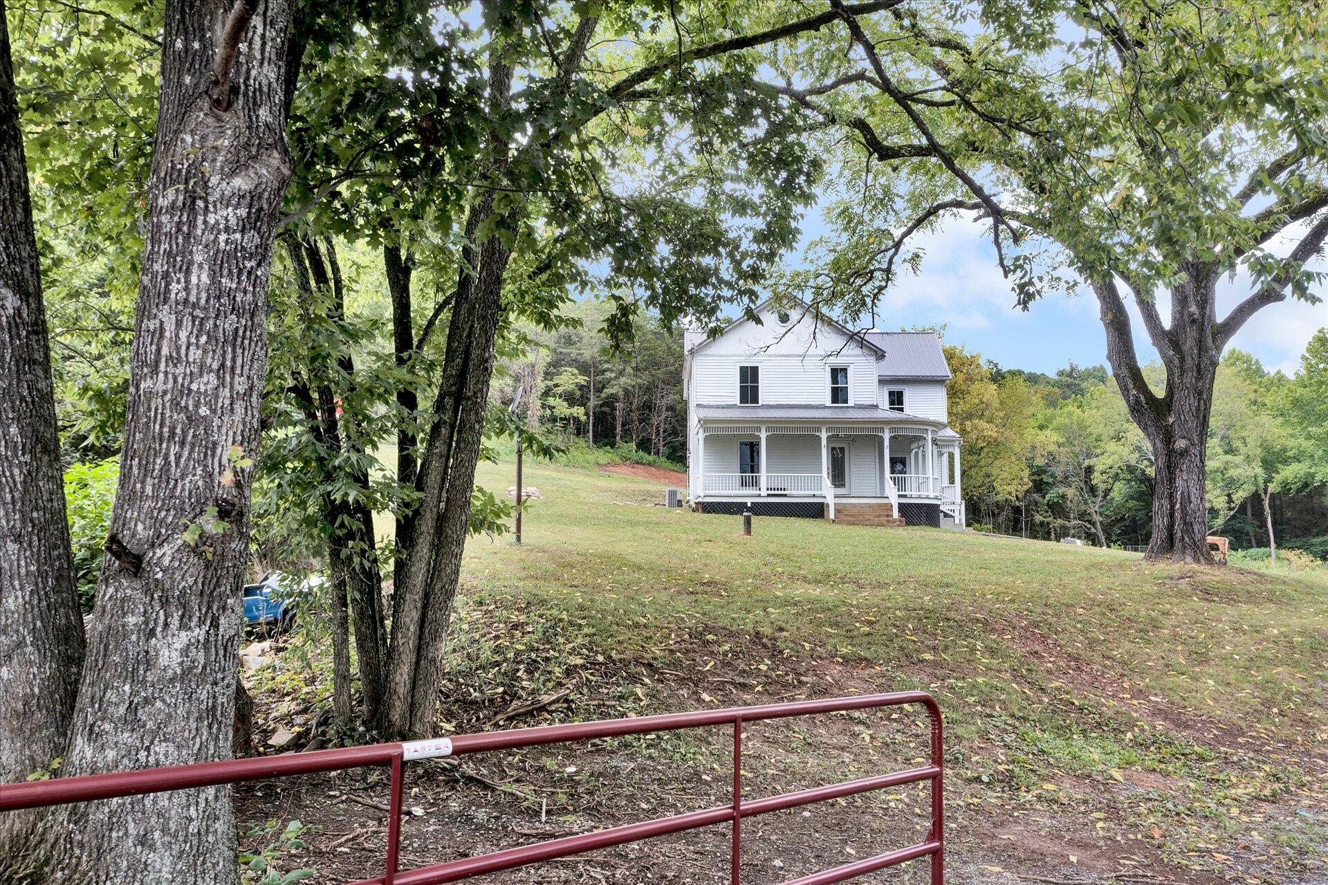 5827 Botetourt Road Fincastle, VA 24090 - Photo 3 of 65 03-DJI_0332
