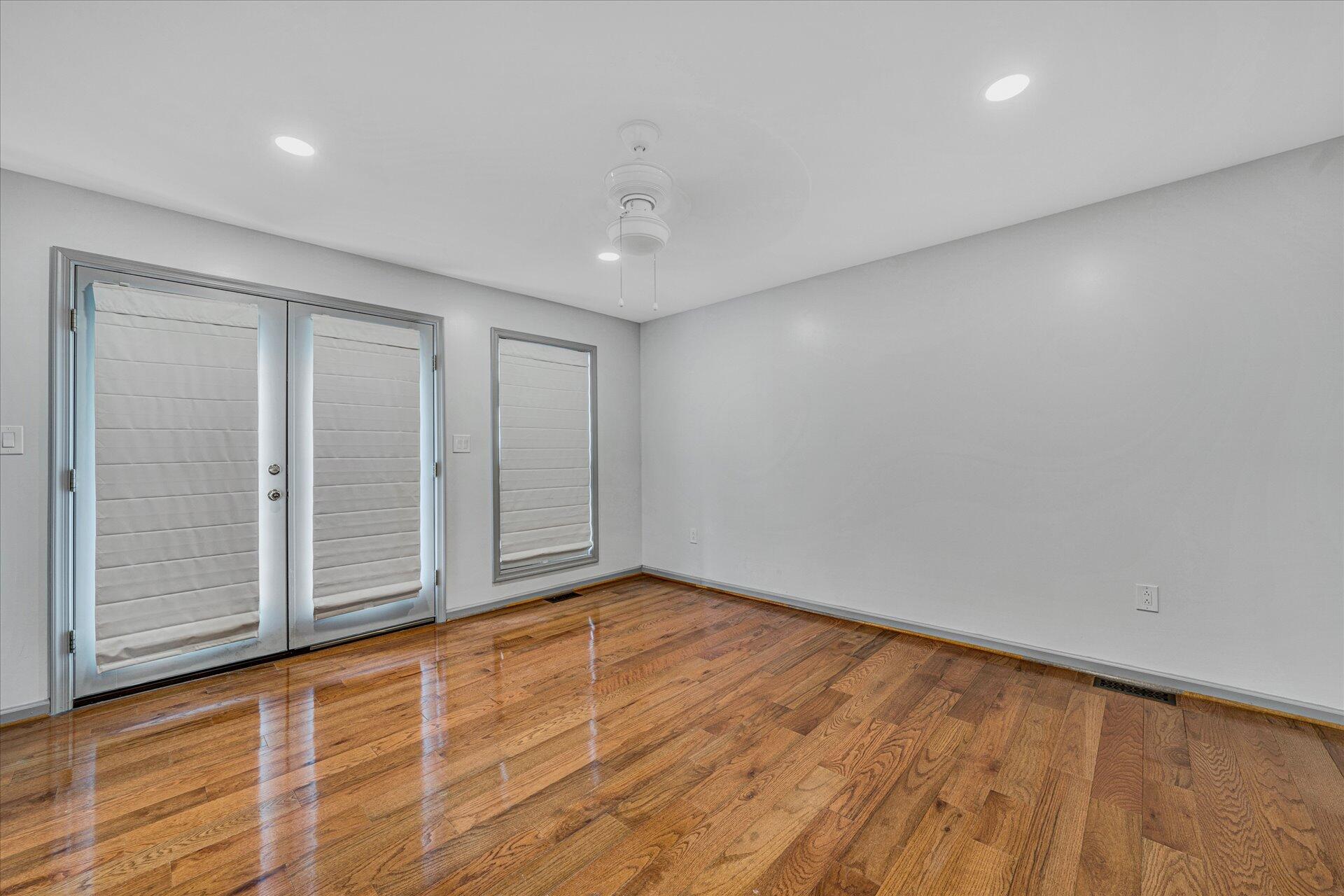 5827 Botetourt Road Fincastle, VA 24090 - Photo 32 of 65 28-DSC00052